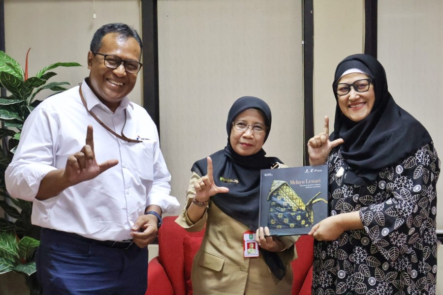 PHR Hadirkan Buku Eksklusif Melayu Lestari di Perpustakaan Soeman HS