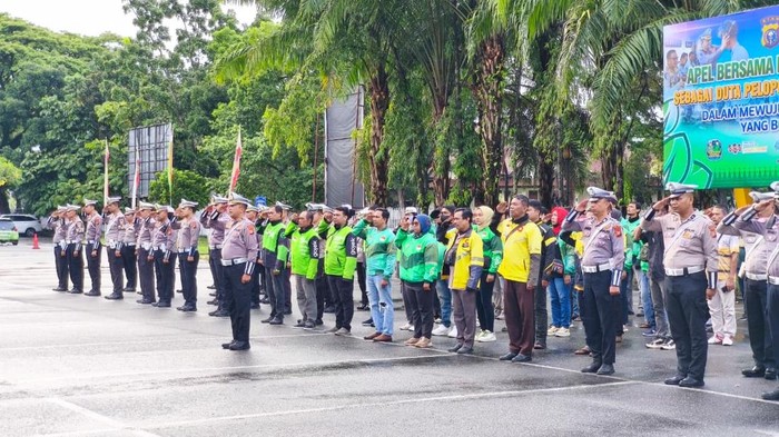 Polda Riau Kukuhkan Ojol Jadi Duta Pelopor Keselamatan Lalu Lintas