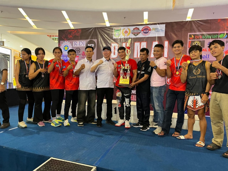 Pekanbaru Sabet Juara Umum Dumai Open Kick Boxing 2025, Raih 5 Emas dan 2 Perak