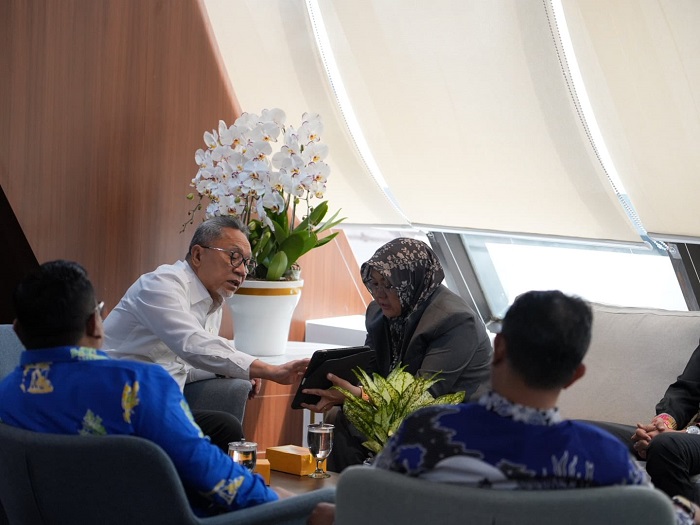 Menko Zulhas Instruksikan Bupati Siak Berani Demi Rakyat, Proyek Kampung Nelayan dan Irigasi Dikebut