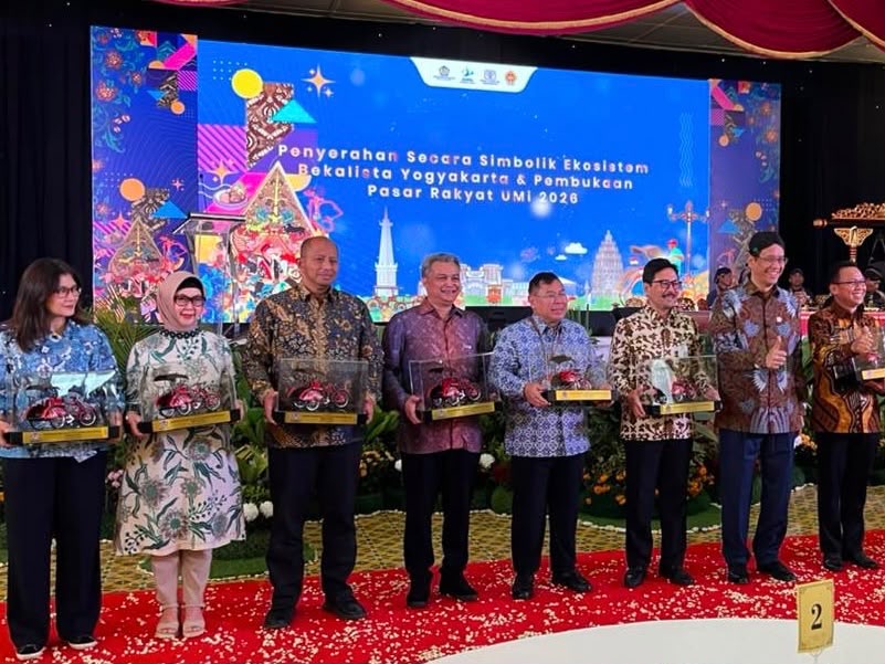 Pegadaian Dorong Green Tourism DIY Lewat Program Becak Kayuh Listrik