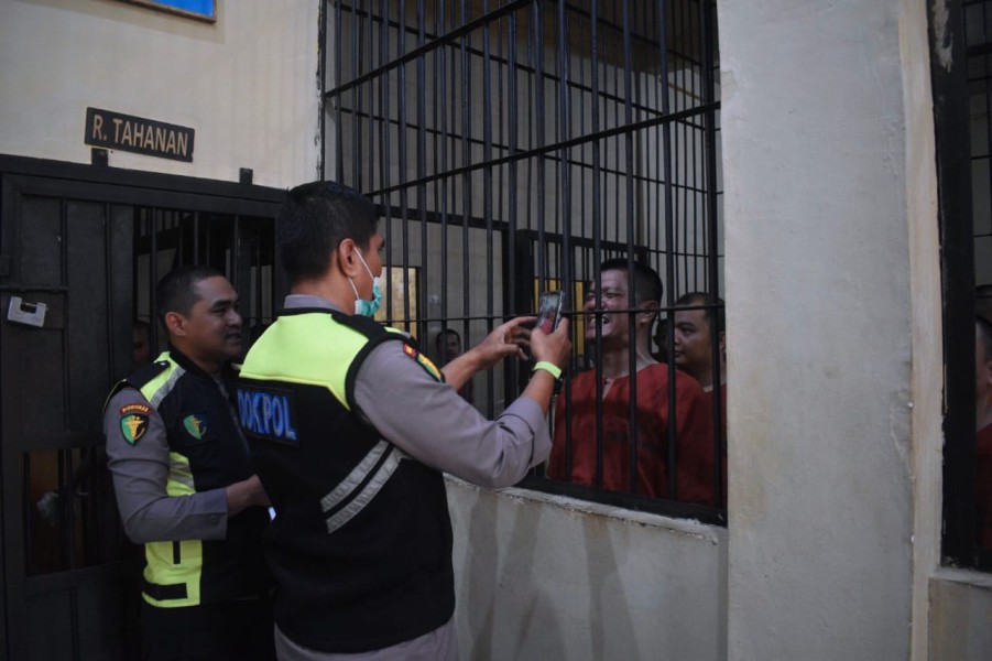 Tim Biddokkes Polda Riau Jamin Kesehatan Gigi 101 Tahanan Polres Kampar, Siapkan Data Forensik