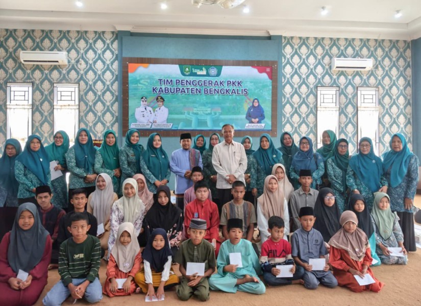 Santunan Anak Yatim dan Ceramah Keagamaan Warnai Kegiatan Sosial TP PKK Bengkalis