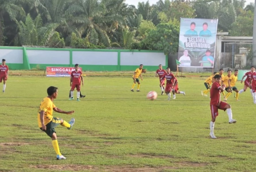 Perebutkan Piala Bupati, Turnamen Bola Antar-Kecamatan se-Inhu Resmi Dimulai