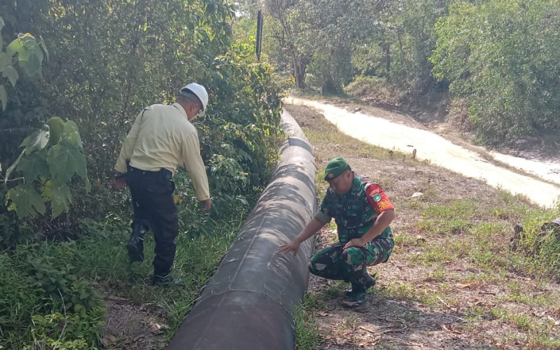 Patroli Gabungan Koramil dan PHR Amankan Jalur Pipa Minyak di Dumail