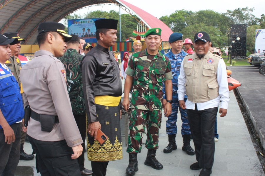Kodim Dumai Hadiri Apel Gelar Pasukan Siaga Bencana Hidrometeorologi Tahun 2025
