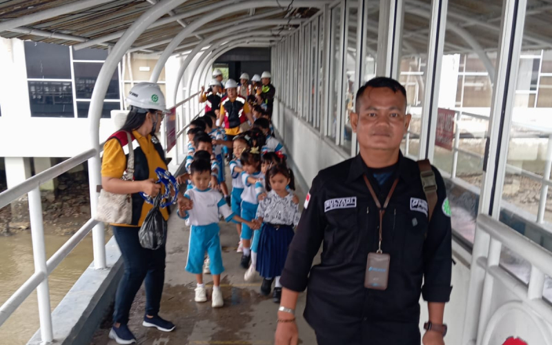 Belajar di Pelabuhan, 52 Siswa TK Estomihi Dumai Ikuti Edukasi Maritim di Pelindo