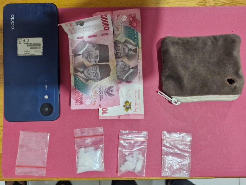 Sat Narkoba Polres Siak Tangkap Bandar Shabu di Perkebunan Sawit, 7,52 Gram Barang Bukti Diamankan