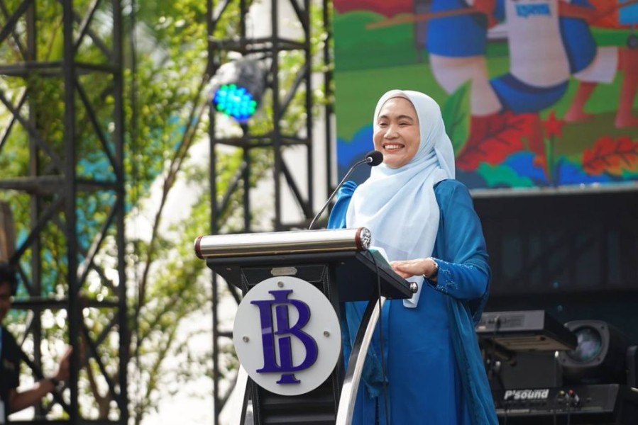 Tingkatkan Ekonomi Daerah, Ketua TP PKK Riau Ajak Ibu-Ibu Pakai QRIS