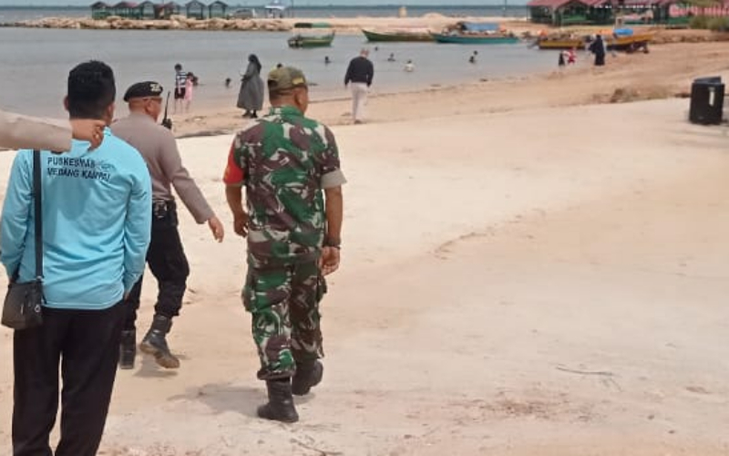 Pengamanan Terpadu Nataru, Kodim 0320 Dumai Siaga di Pantai Koneng