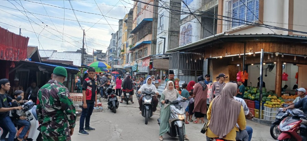 Operasi Tertib Ramadan, Babinsa Koramil 06/Kateman Bersinergi Jaga Keamanan dan Ketertiban Masyarakat