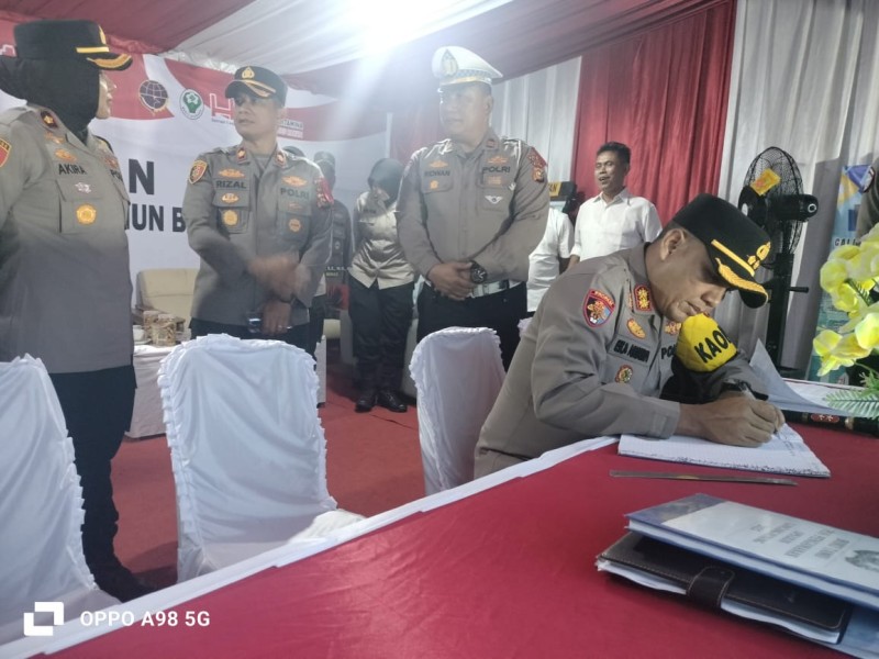 Kapolres Siak Cek Kesiapan Pos Pam Exit Tol Minas, Pastikan Pengamanan Nataru 2025–2026 Berjalan Optimal