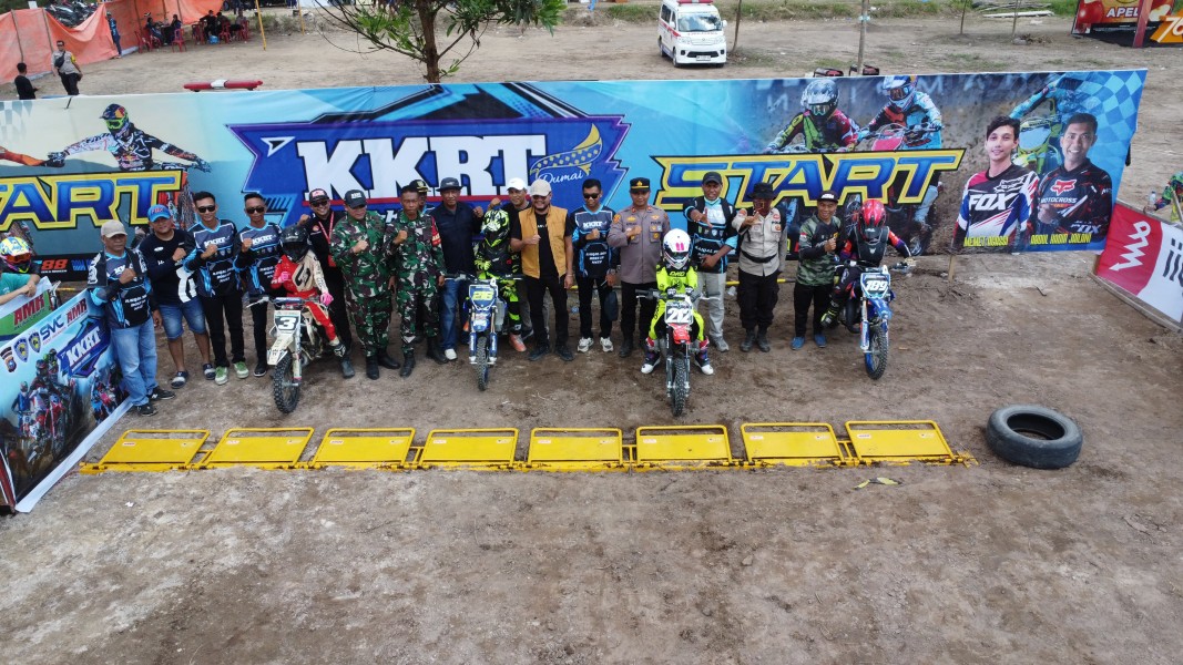 Peringati KKRT, Lomba Balap Motocross Se-Sumatra Digelar di Tanjung Penyembal Sungai Sembilan, Kapolsek: Hindari Balapan Liar dan Jauhi Narkoba