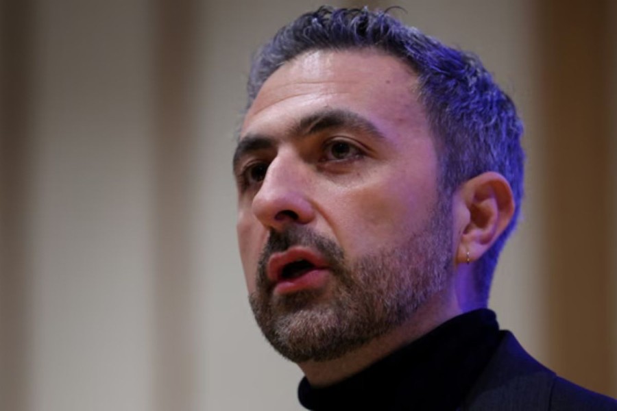 Microsoft Prediksi AI Bisa Gantikan Peran Pengacara dan Akuntan dalam 18 Bulan ke Depan