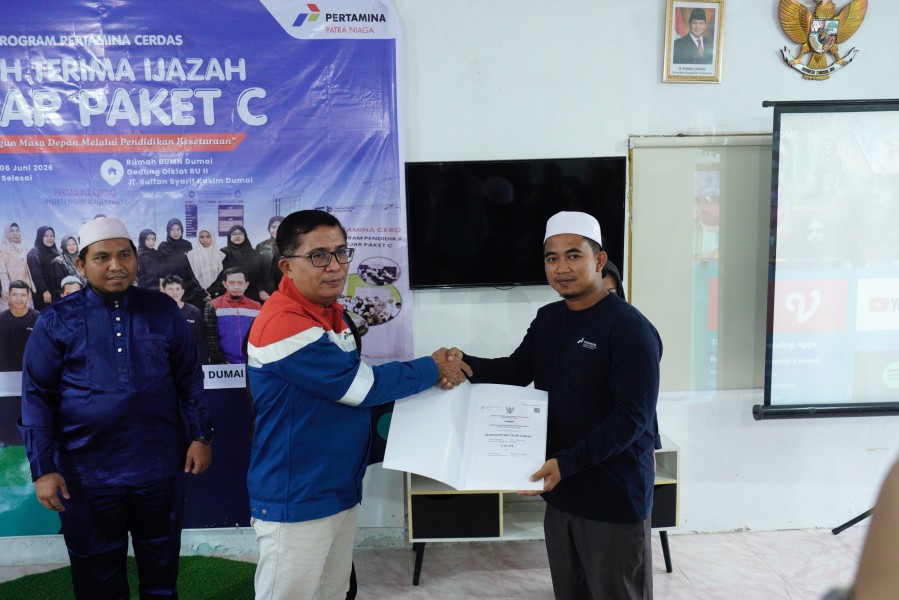Pertamina Patra Niaga Kilang Dumai Perluas Akses Pendidikan 40 Masyarakat yang Tertunda Lewat Program Kejar Paket C