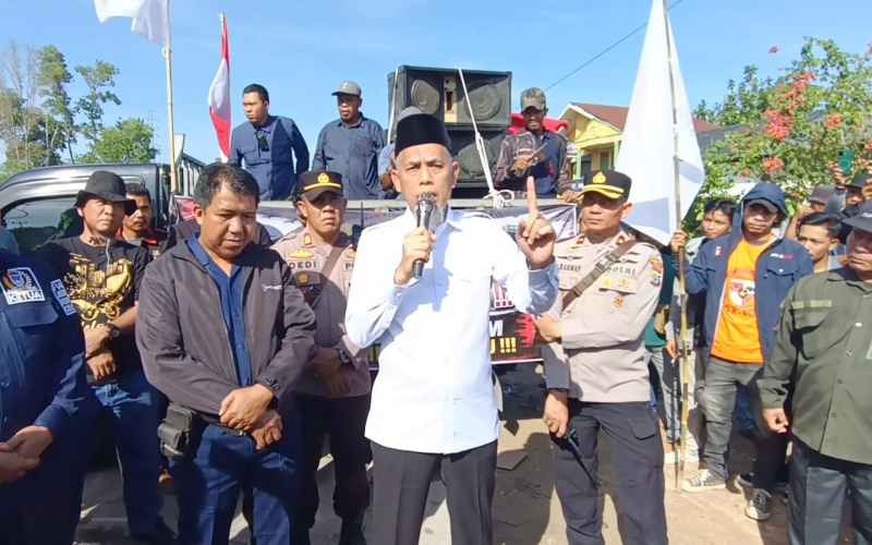 Aksi Buruh Lumpuhkan Akses Logistik Pelabuhan Dumai, Tuntut KSOP Cabut Kebijakan UUPJ