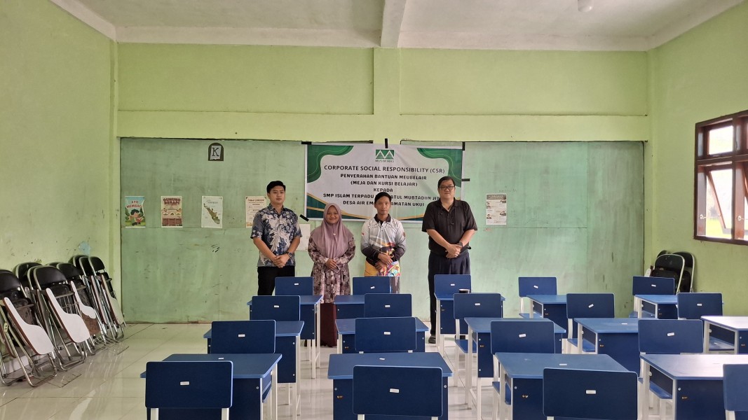 Anggota DPRD Pelalawan Yusri Apresiasi Bantuan Mobiler PT Musim Mas untuk SMP IT