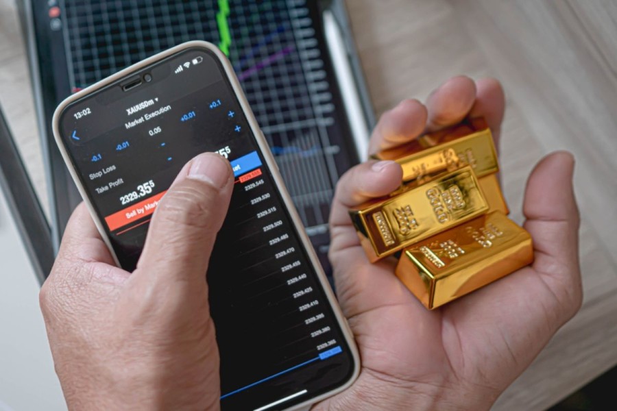 Perbandingan Investasi Emas Digital vs Crypto: Pilih Mana?