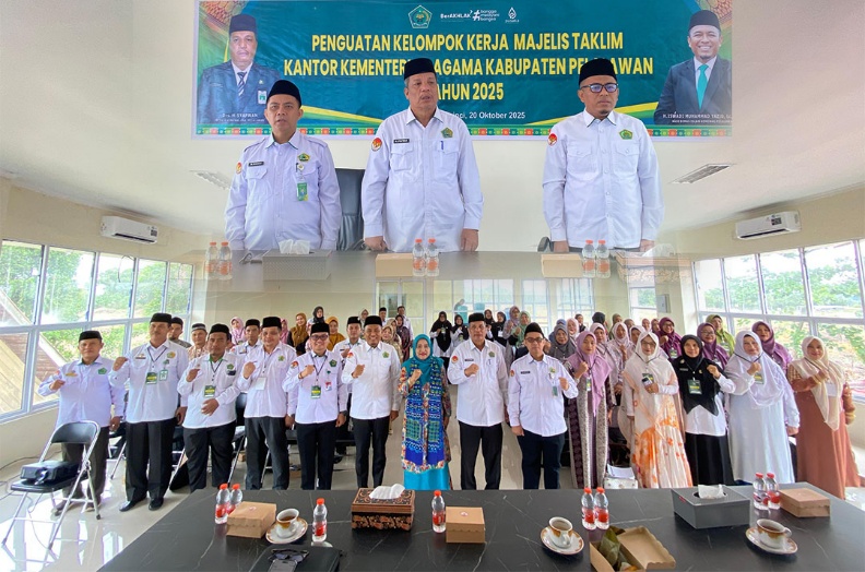 Kemenag Pelalawan Perkuat Peran Majelis Taklim sebagai Pusat Pembinaan Umat