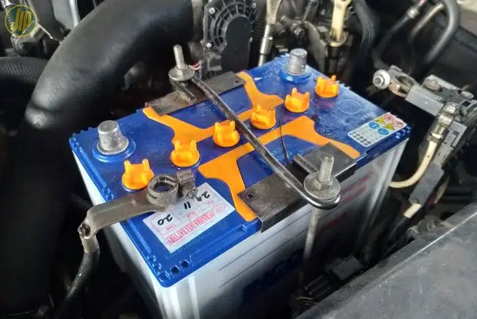 Cara Memilih Aki yang Tepat untuk Mobil Bekas