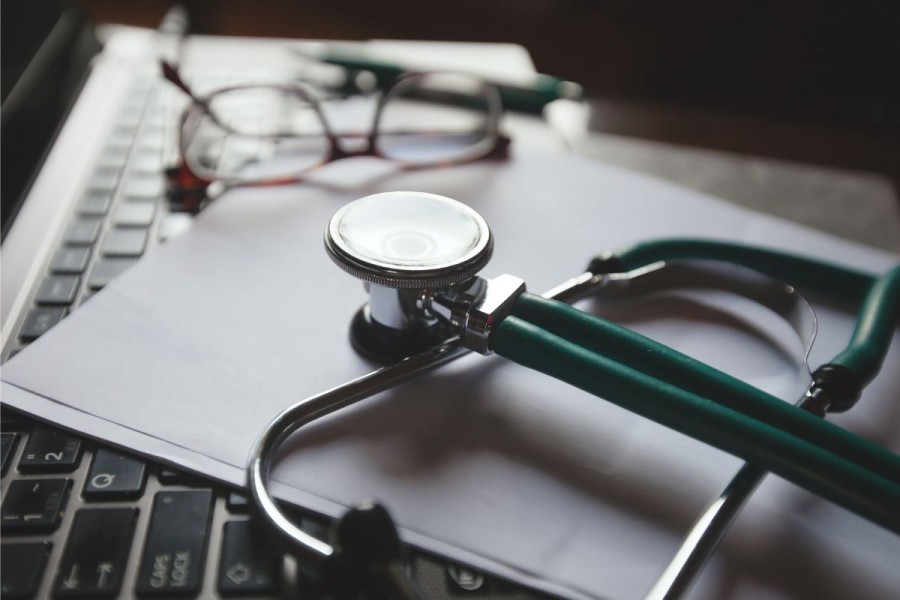 Kemenkes Soroti Tantangan Pemerataan Dokter di Hari Dokter Nasional
