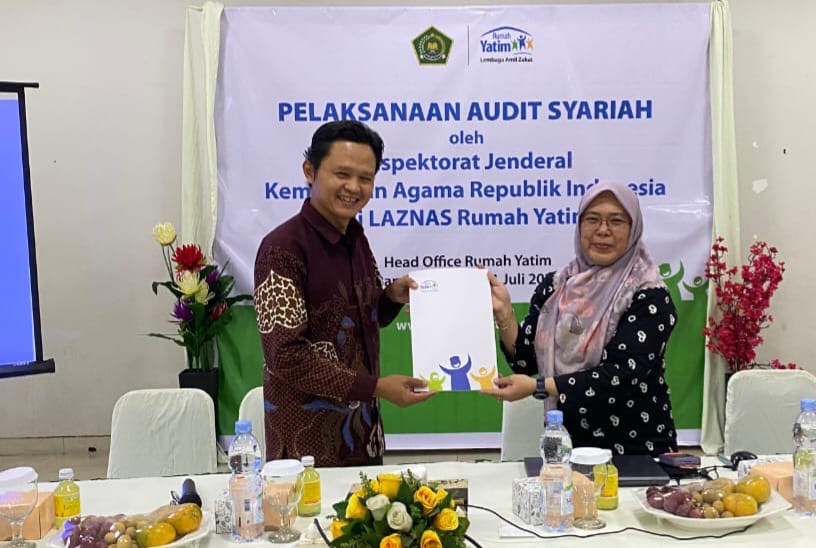 Rumah Yatim Raih Predikat Sangat Baik dan Transparan