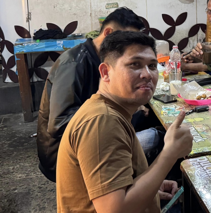 Misteri 'Tuan Lama' di Dinas PUPR: Tata Maulana Ungkap Dugaan Skenario Besar Jatuhkan Abdul Wahid