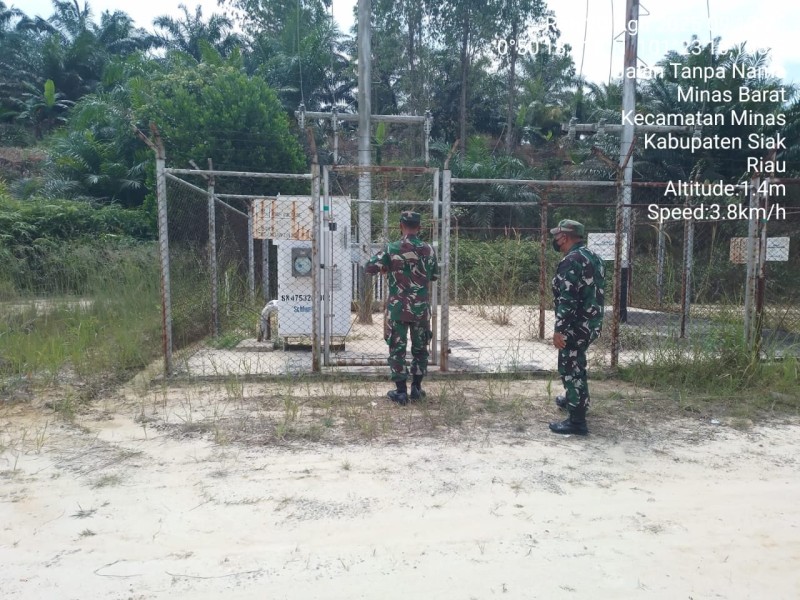 Pelda Benriyadi dan Sertu Joko Purnomo Laksanakan Patroli Penguatan Binter SKK Migas di Wilayah Minas