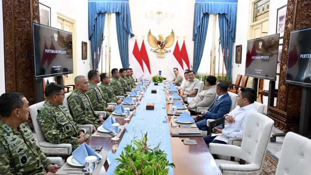 Seskab Teddy: Presiden Prabowo Terima Pimpinan TNI, Perkuat Sinergi Pertahanan dan Percepat Pembangunan hingga Pelosok Negeri