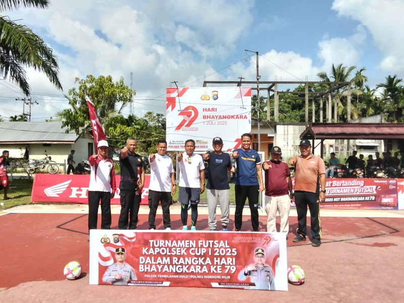 28 Tim SD/MI Meriahkan Turnamen Futsal Kapolsek Cup 1 Tembilahan Hulu