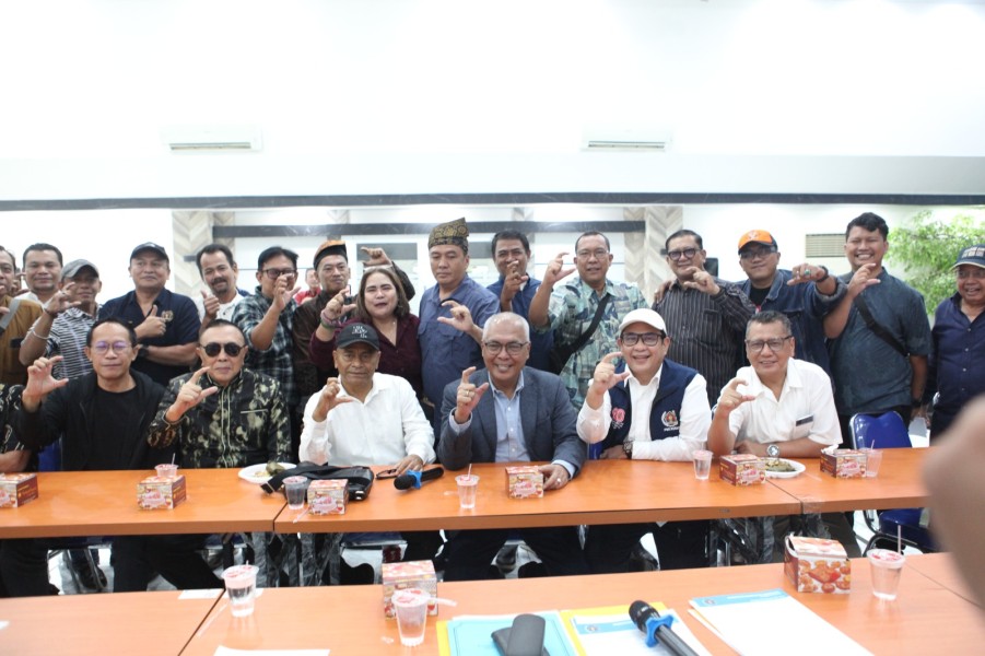 Duet Akhmad Munir-Atal Depari Resmi Daftar Caketum dan Calon Ketua DK PWI Pusat 2025-2030