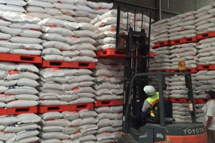 Bulog Siapkan Beras SPHP untuk Program Makan Bergizi Gratis