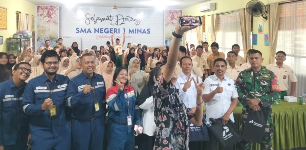 Babinsa Koramil 03/Minas Hadiri Sosialisasi Bahaya Listrik di SMAN 1 Minas