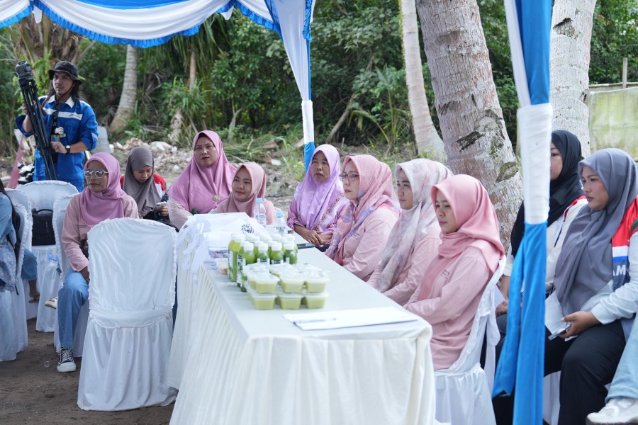 PT KPI Unit Dumai Bersama Kelompok Wanita Mundam Berseri Cegah Stunting dan Gizi Buruk Anak