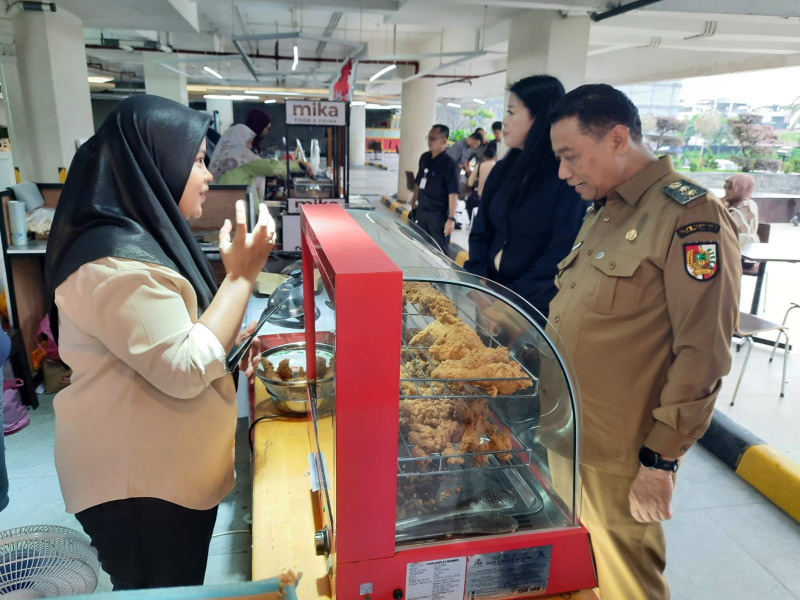 Baru 2.000 UMKM yang Bersertifikat Halal, Wawako Pekanbaru Dorong UMKM Mengurusnya