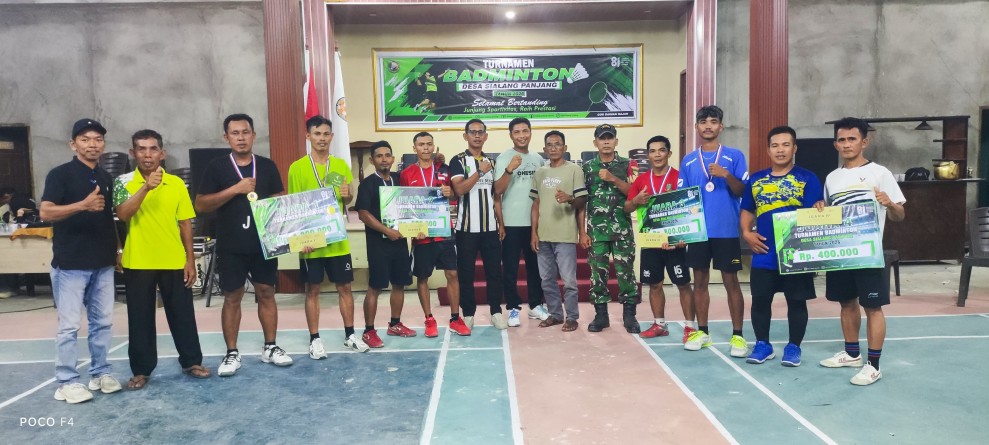 Dari Adu Smash hingga Silaturahmi, Turnamen Badminton Sialang Panjang Banjir Antusiasme