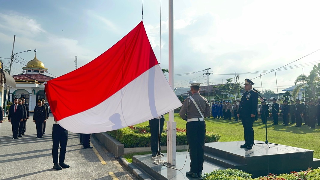 Polres Pelalawan Khidmat Gelar Upacara Harkitnas ke-118: Bangkit Bersama Wujudkan Indonesia Maju