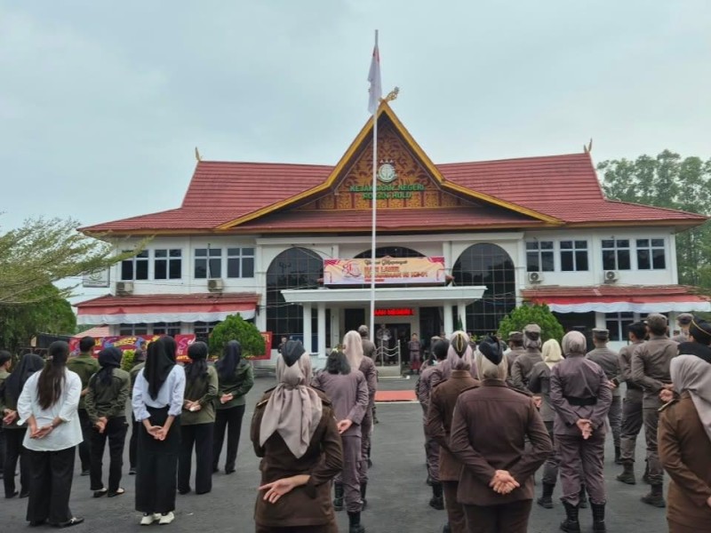 HUT Ke-81 Kejaksaan, Kejari Rohul Tekankan Integritas untuk Kembalikan Kepercayaan Publik