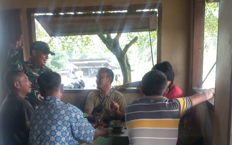 Jaga Objek Vital Nasional, Koramil 02/Bukit Kapur Bersama PHR Gelar Patroli Jalur Pipa Minyak