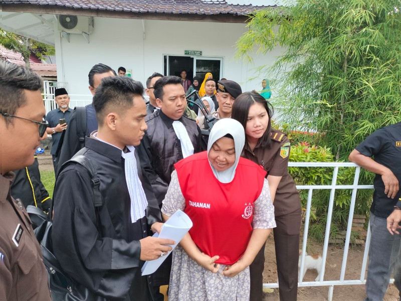 Sidang Kedua Perkara Inong, PH Minta Majelis Hakim Tolak Dakwaan JPU