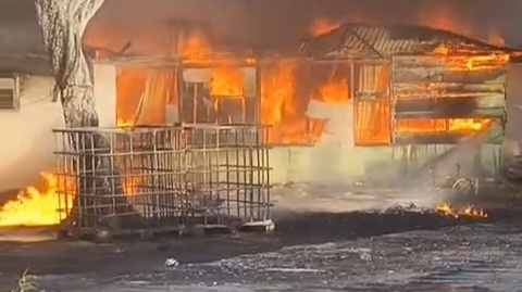 Enam Petak Rumah di Asrama Pancasila Pekanbaru Dilalap Api, Kerugian Capai Rp500 Juta