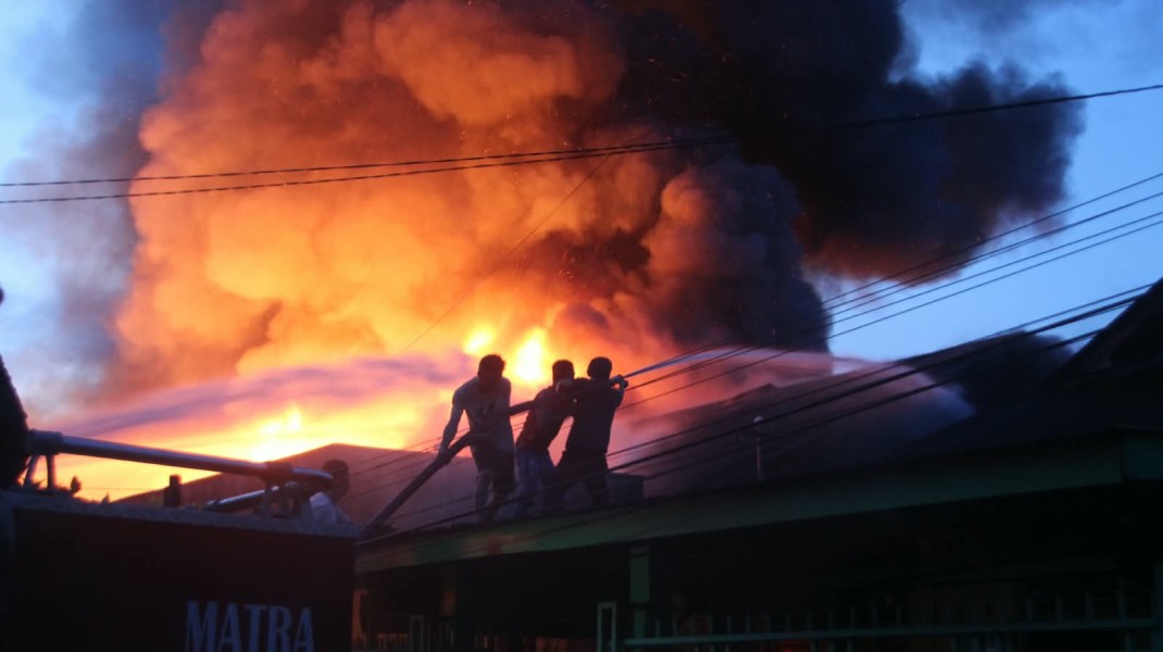 Api Mengamuk di Jalan H Yahya Bagansiapiapi, 13 Rumah Jadi Korban