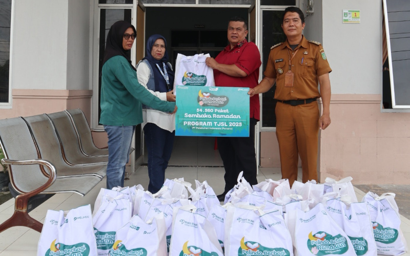 Pelindo Dumai Kembali Salurkan Sembako Jelang Lebaran