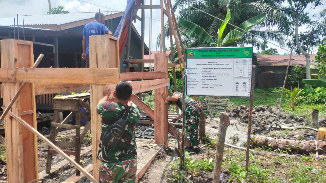 Personel Kodim 0314/Inhil Terus Genjot Pengerjaan Sasaran Utama Pra-TMMD ke-123