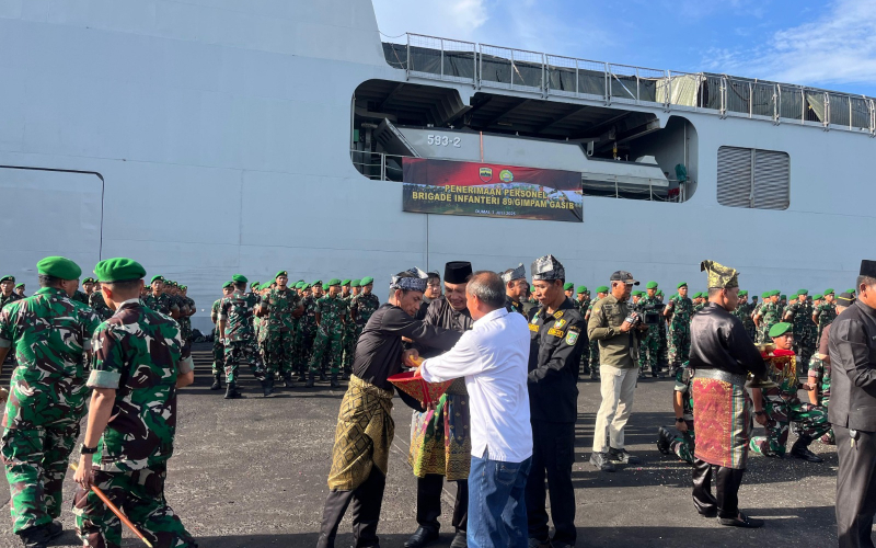 GM Pelindo Dumai Sambut Kedatangan Rombongan TNI AD Kodam 01 BB