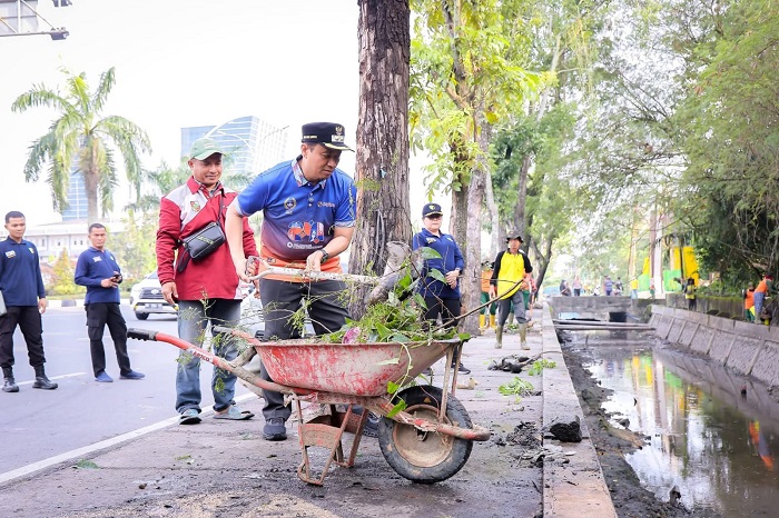 Markarius Anwar Sentil Kondisi Kantor Lurah Pekanbaru yang tak Terawat: Harus Bersih!