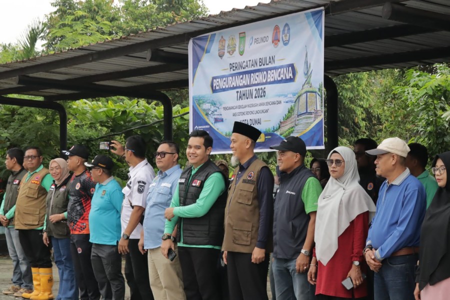 Dukung Mitigasi Bencana, Pelindo Dumai Ikut Gotong Royong Bersihkan Lingkungan Sekolah