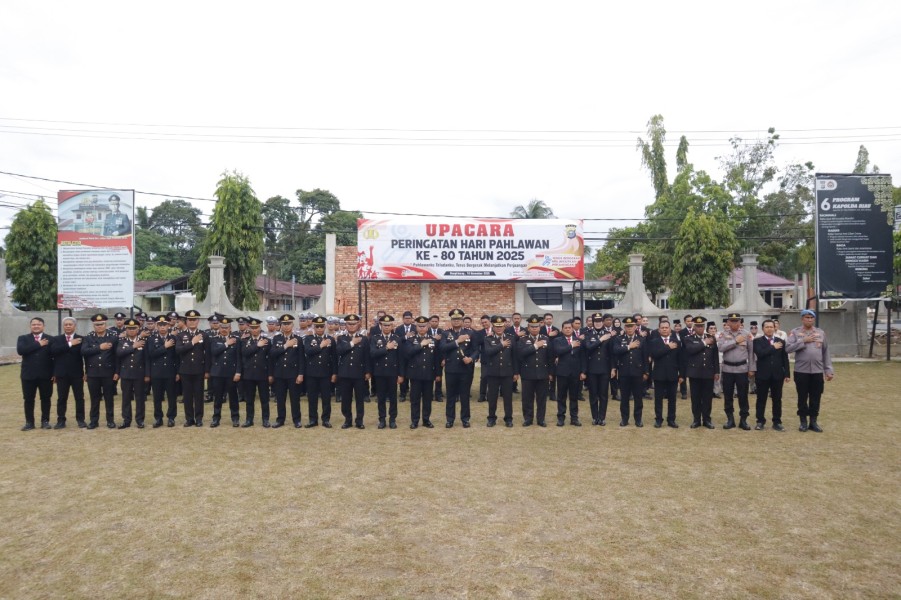 Kapolres Kampar Pimpin Upacara Hari Pahlawan, Teladani Semangat Perjuangan!