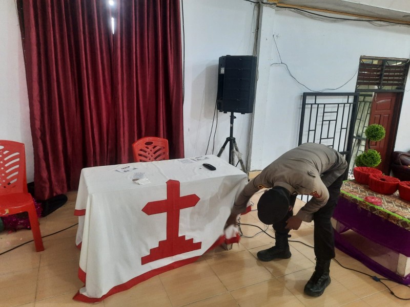 Polsek Minas Amankan Ibadah Kenaikan Isa Almasih, Jamin Keamanan dan Kekhidmatan Jemaat