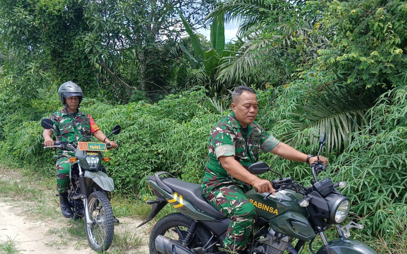 Patroli Karhutla di Bukit Kapur, Babinsa Tekankan Pencegahan Lebih Baik dari Pemadaman